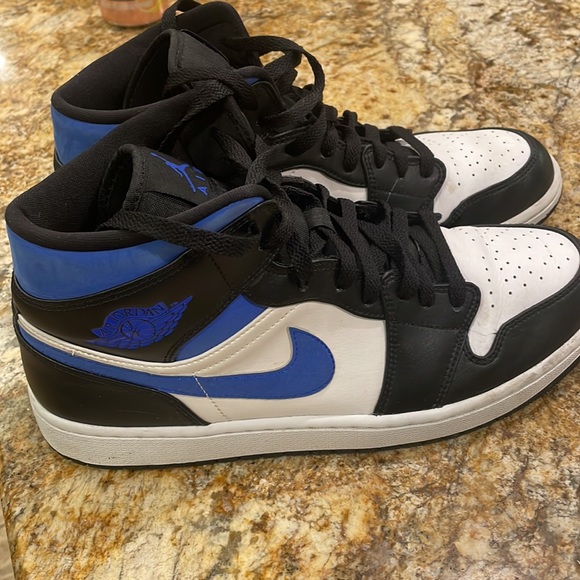 Air Jordan 1 Mid mens - Picture 6 of 10